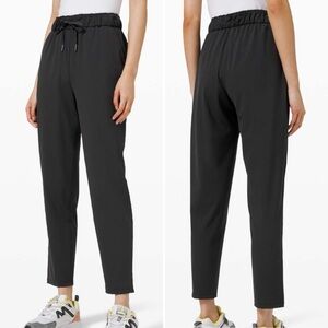 SOLD Lululemon Keep Moving Pant 6